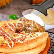 Cargar imagen en el visor de la galería, Cortador de Pizza
